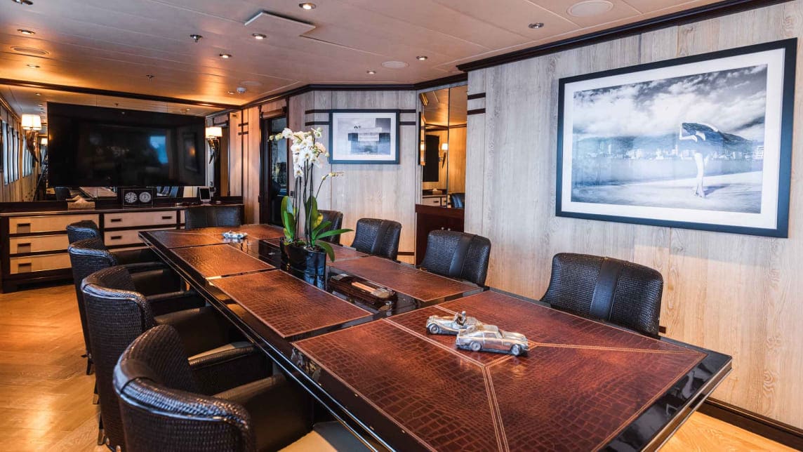 FORCE BLUE yacht for Charter (26) | Phoenix Yacht Management