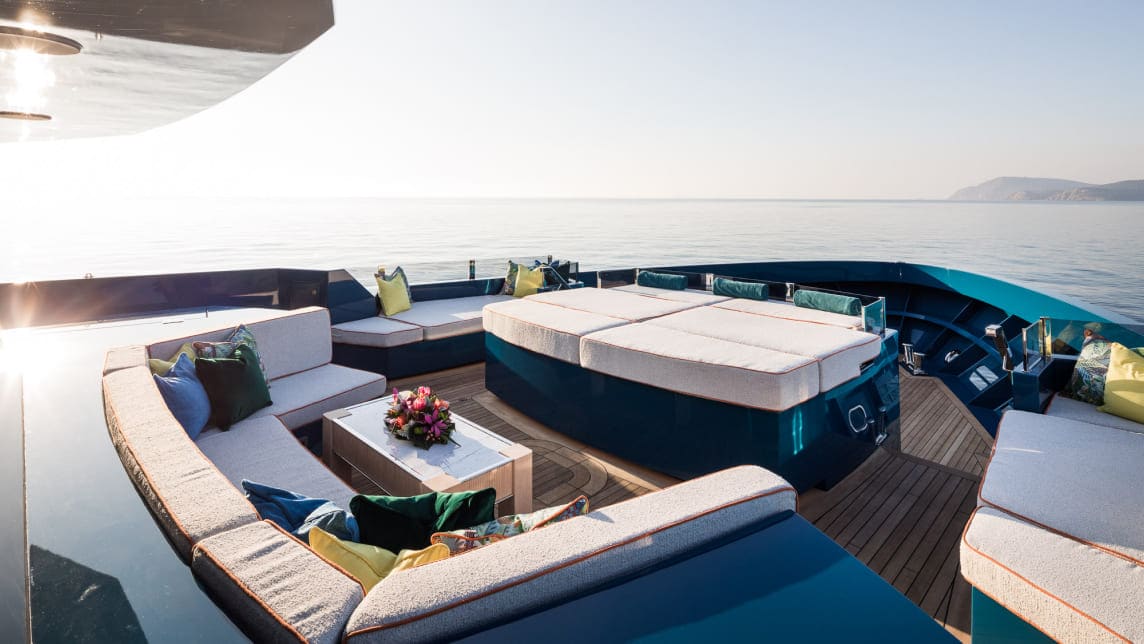 KING BENJI yacht for Charter (13) | Phoenix Yacht Management