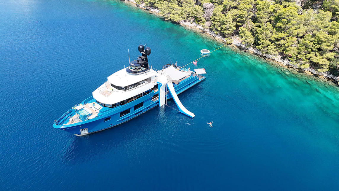 KING BENJI yacht for Charter (5) | Phoenix Yacht Management