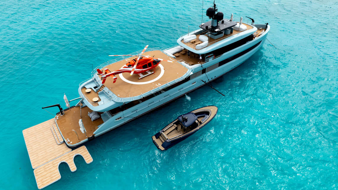 LIMERENCE yacht for Charter (22) | Phoenix Yacht Management