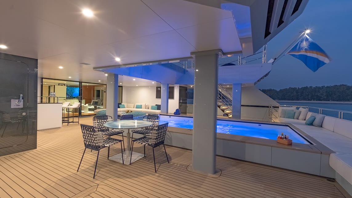 SPACE CAT yacht for Charter (16) | Phoenix Yacht Management