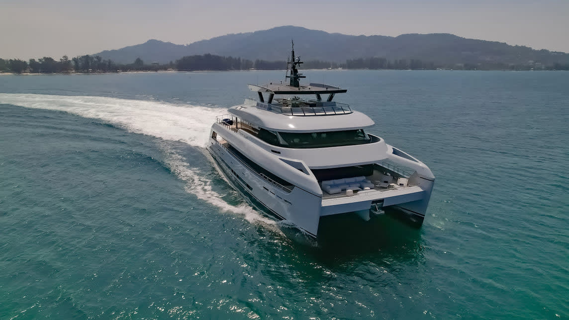 SPACE CAT yacht for Charter (5) | Phoenix Yacht Management