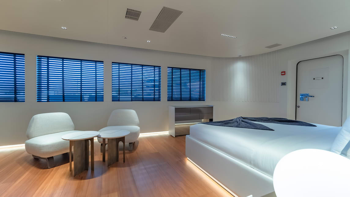 SPACE CAT yacht for Charter (25) | Phoenix Yacht Management