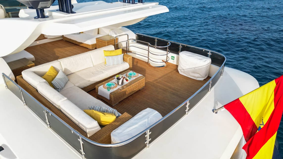 KIRIOS yacht for Charter (9) | Phoenix Yacht Management