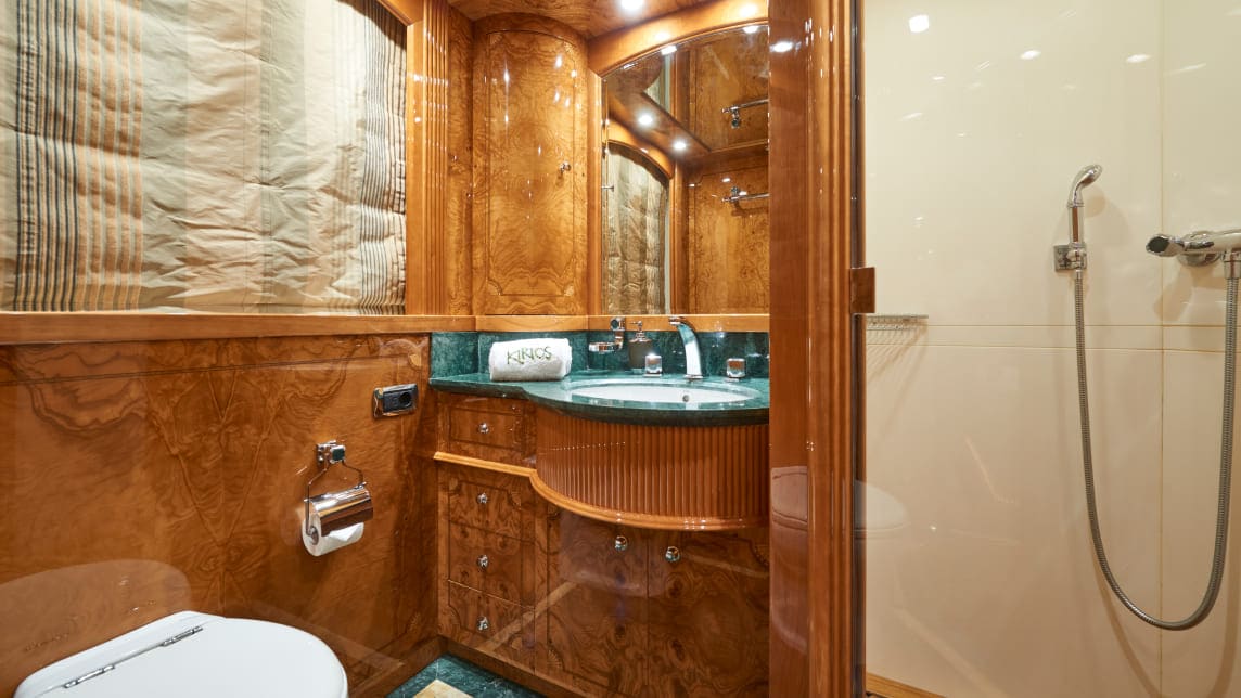 KIRIOS yacht for Charter (24) | Phoenix Yacht Management