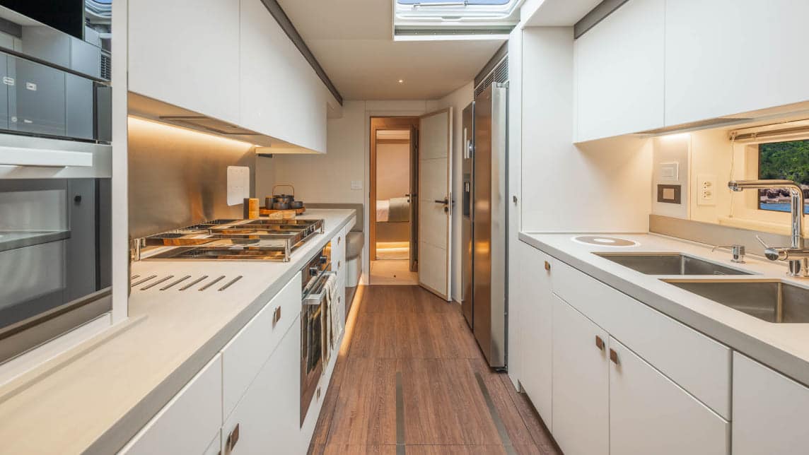 IMLADRIS yacht for Charter (40) | Phoenix Yacht Management