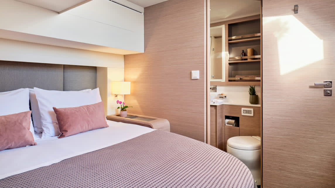 PIXIE yacht for Charter (50) | Phoenix Yacht Management