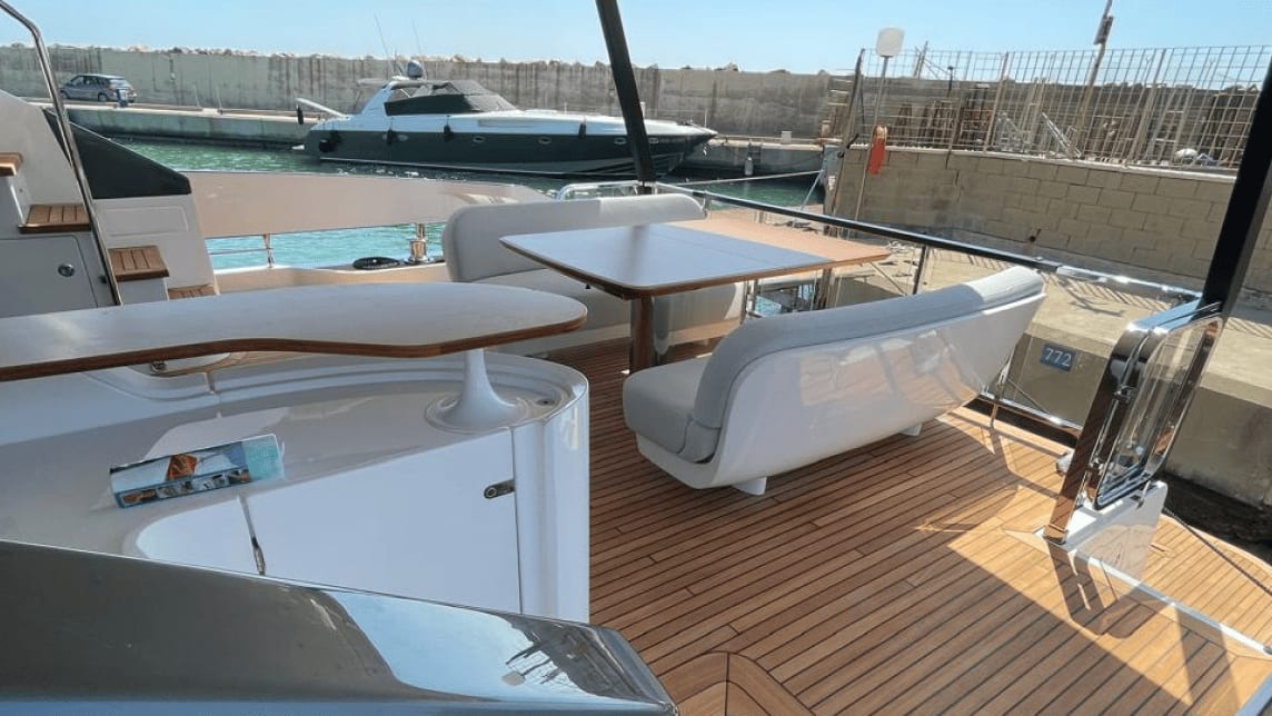 AZIMUT GRANDE 26M yacht for Sale (6) | Phoenix Yacht Management