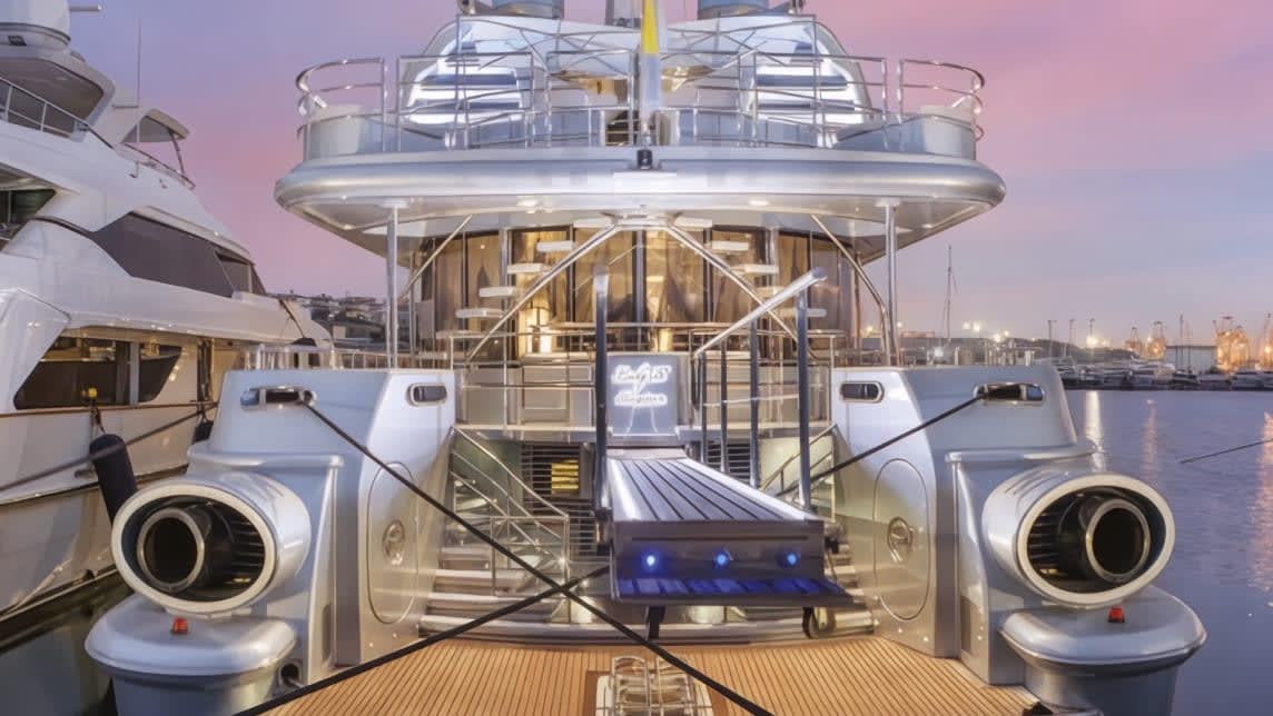 Thunder yacht for Charter (9) | Phoenix Yacht Management