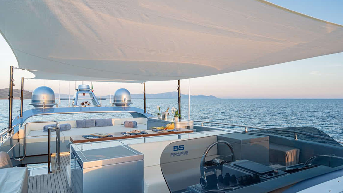55 FIFTY FIVE yacht for Charter (29) | Phoenix Yacht Management