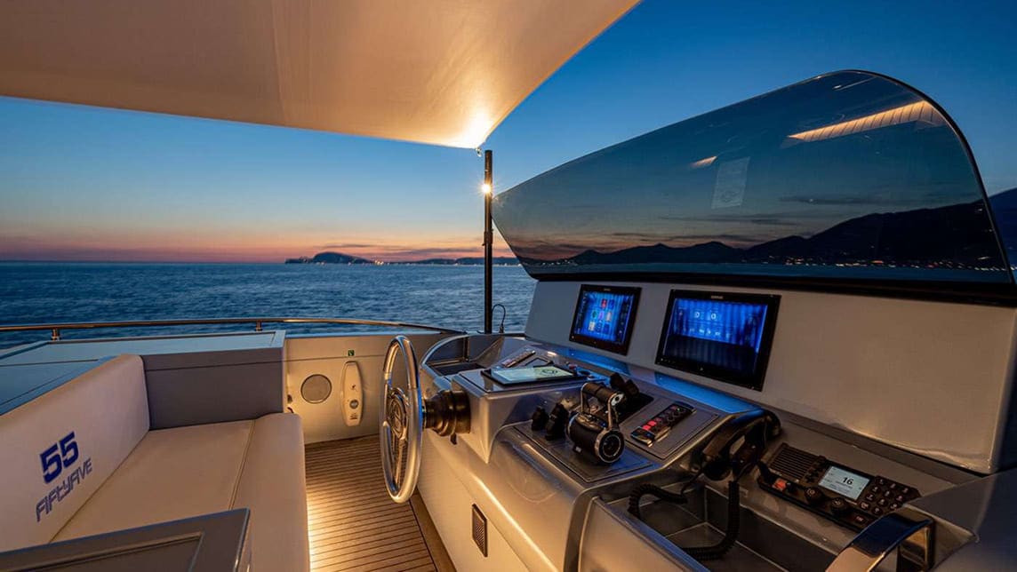 55 FIFTY FIVE yacht for Charter (26) | Phoenix Yacht Management
