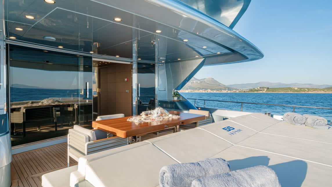 55 FIFTY FIVE yacht for Charter (20) | Phoenix Yacht Management