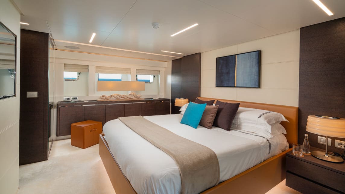 55 FIFTY FIVE yacht for Charter (47) | Phoenix Yacht Management