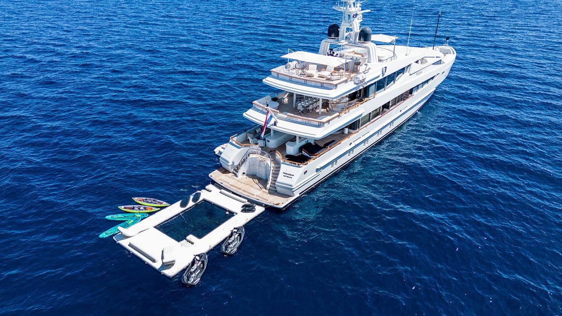 FRIENDSHIP yacht for Charter (6) | Phoenix Yacht Management