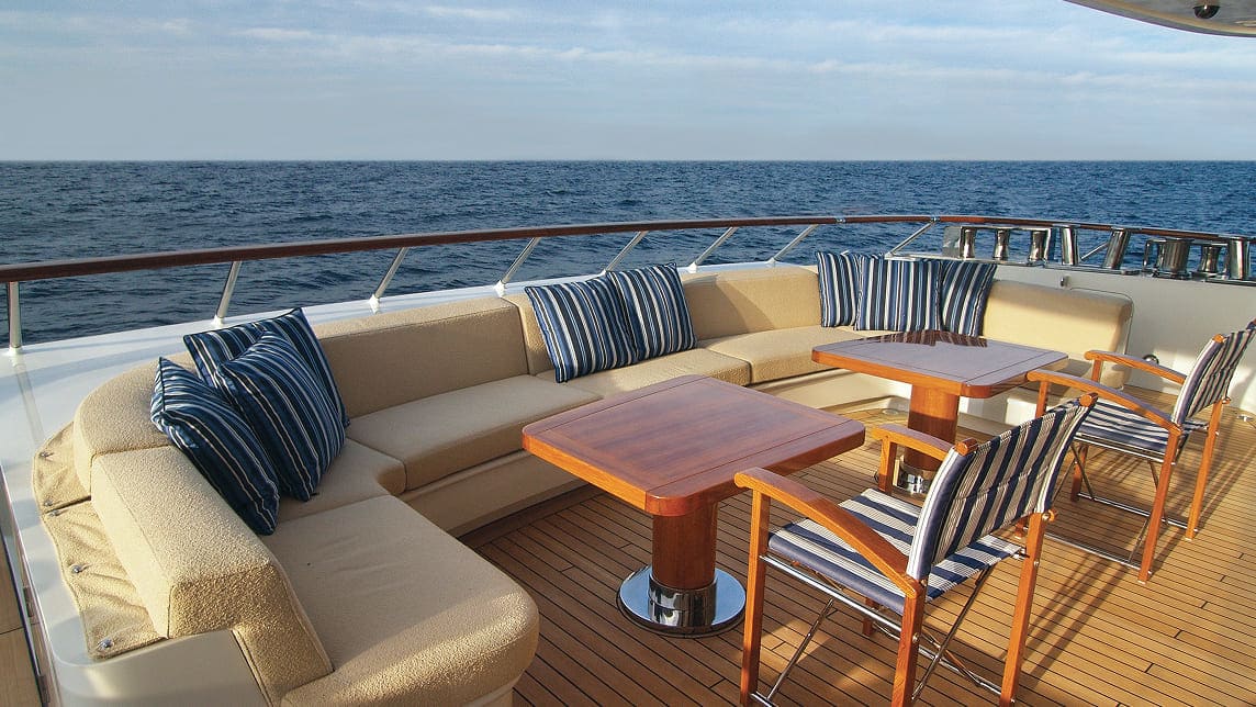 LADY DEE yacht for Charter (8) | Phoenix Yacht Management