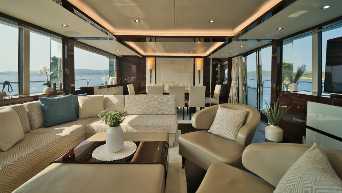 QUANTUM yacht for Charter (25) | Phoenix Yacht Management