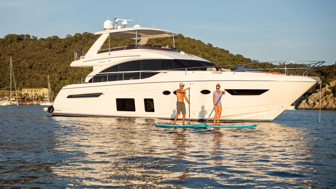 SHAWLIFE yacht for Charter (9) | Phoenix Yacht Management