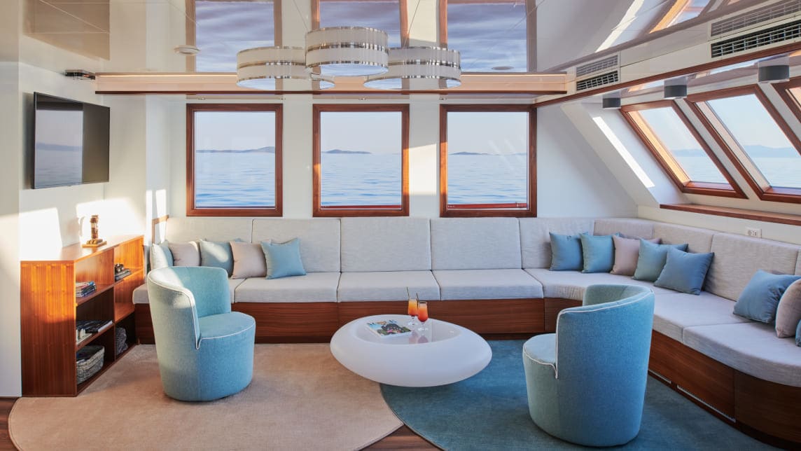 CORSARIO yacht for Charter (25) | Phoenix Yacht Management