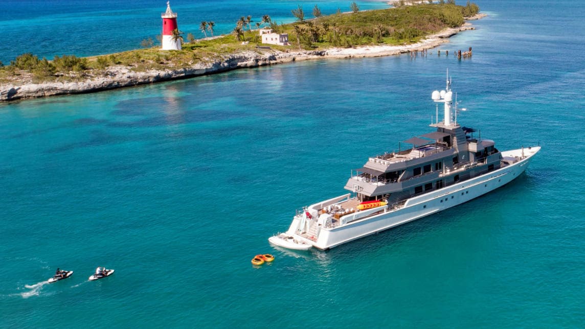 MIZU yacht for Charter (11) | Phoenix Yacht Management