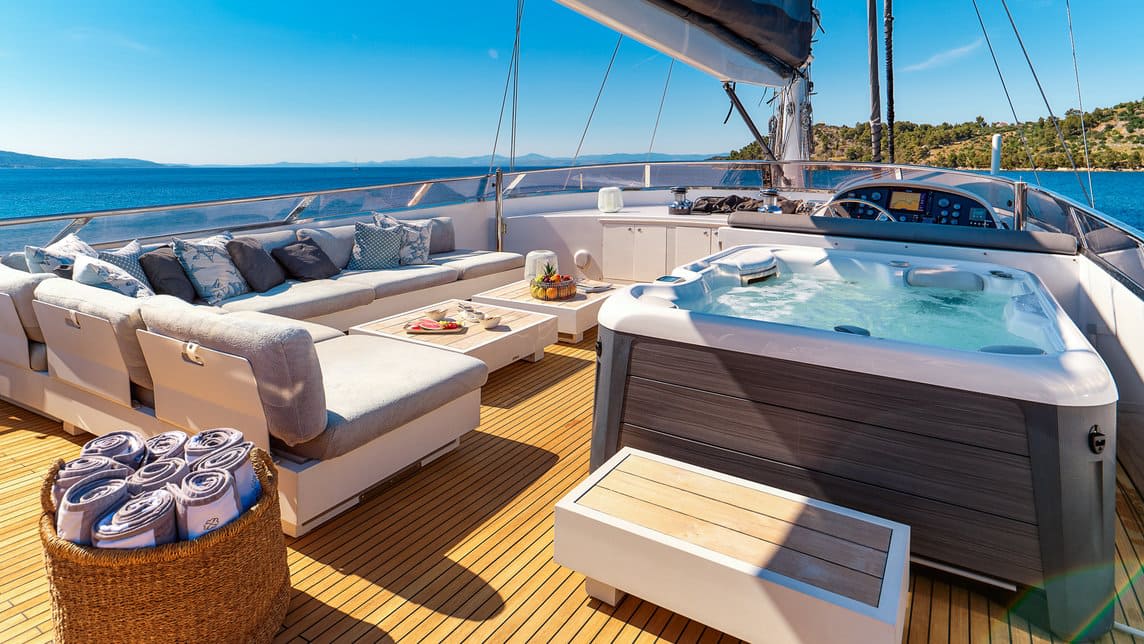 SAN LIMI yacht for Charter (17) | Phoenix Yacht Management