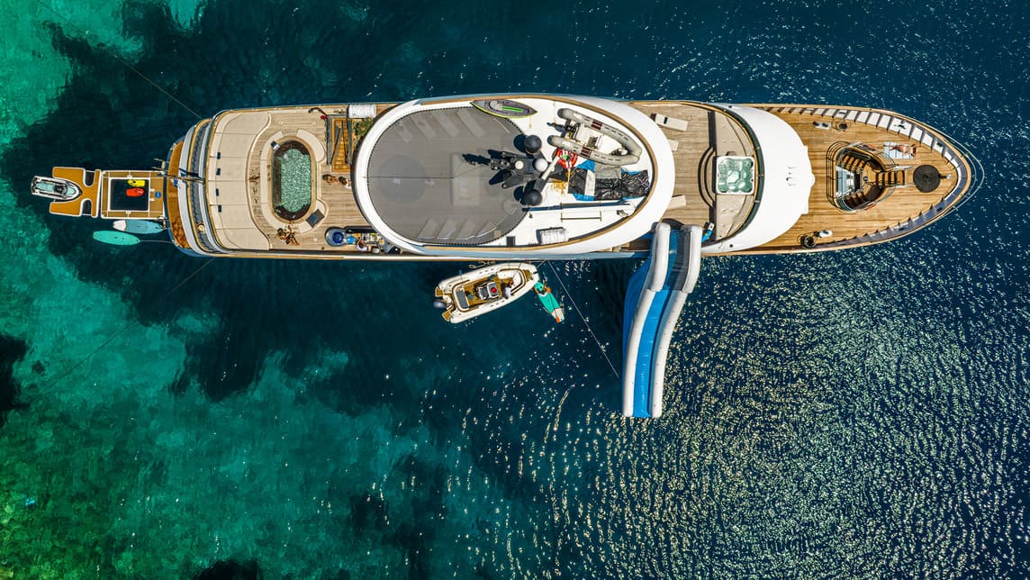 BELLA yacht for Charter (9) | Phoenix Yacht Management