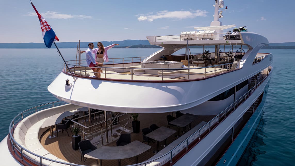 OHANA yacht for Charter (13) | Phoenix Yacht Management