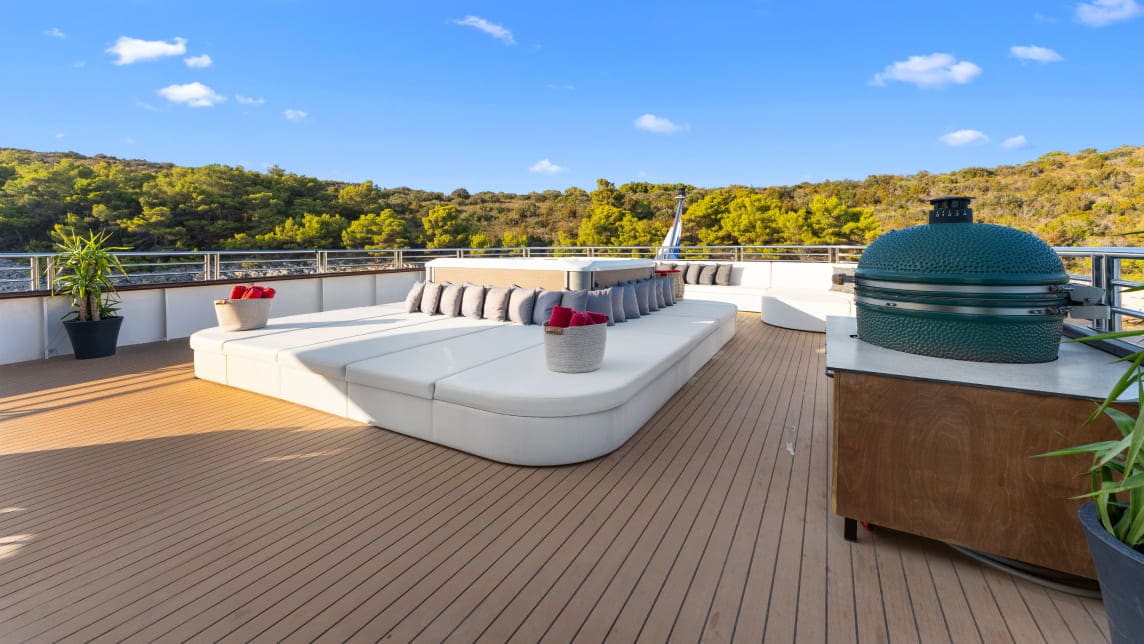 ALFA MARIO yacht for Charter (23) | Phoenix Yacht Management
