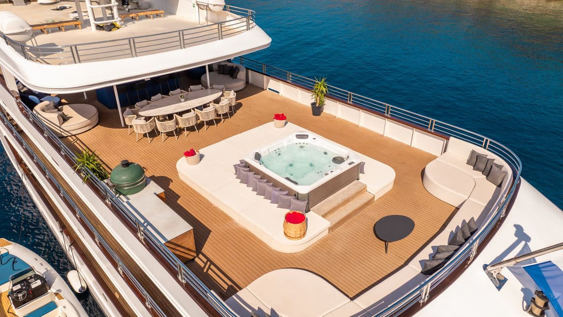 ALFA MARIO yacht for Charter (21) | Phoenix Yacht Management