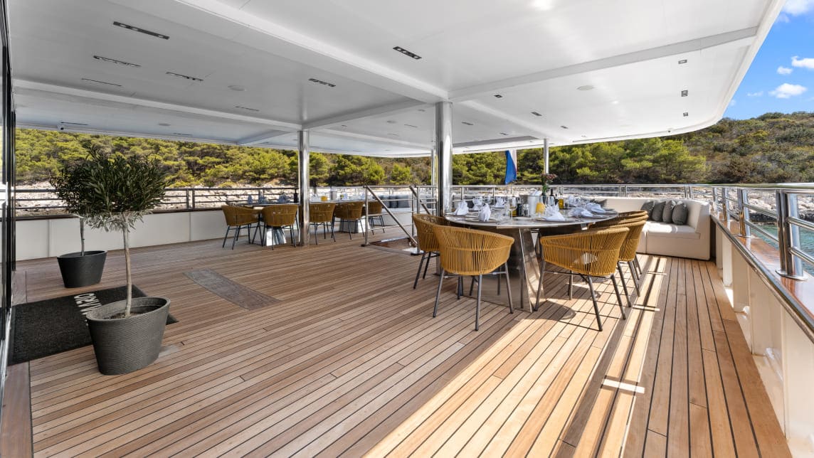 ALFA MARIO yacht for Charter (30) | Phoenix Yacht Management
