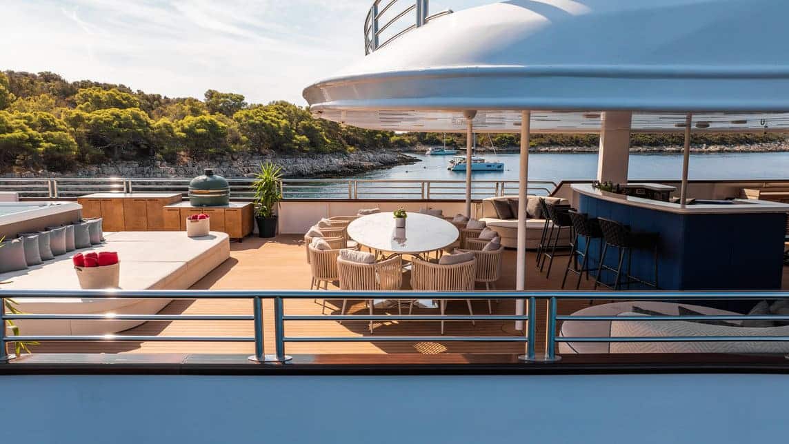 ALFA MARIO yacht for Charter (10) | Phoenix Yacht Management
