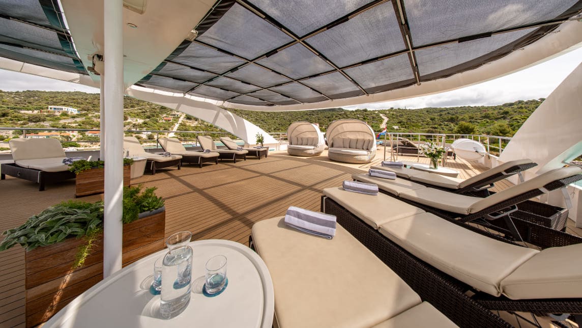 KARIZMA yacht for Charter (18) | Phoenix Yacht Management