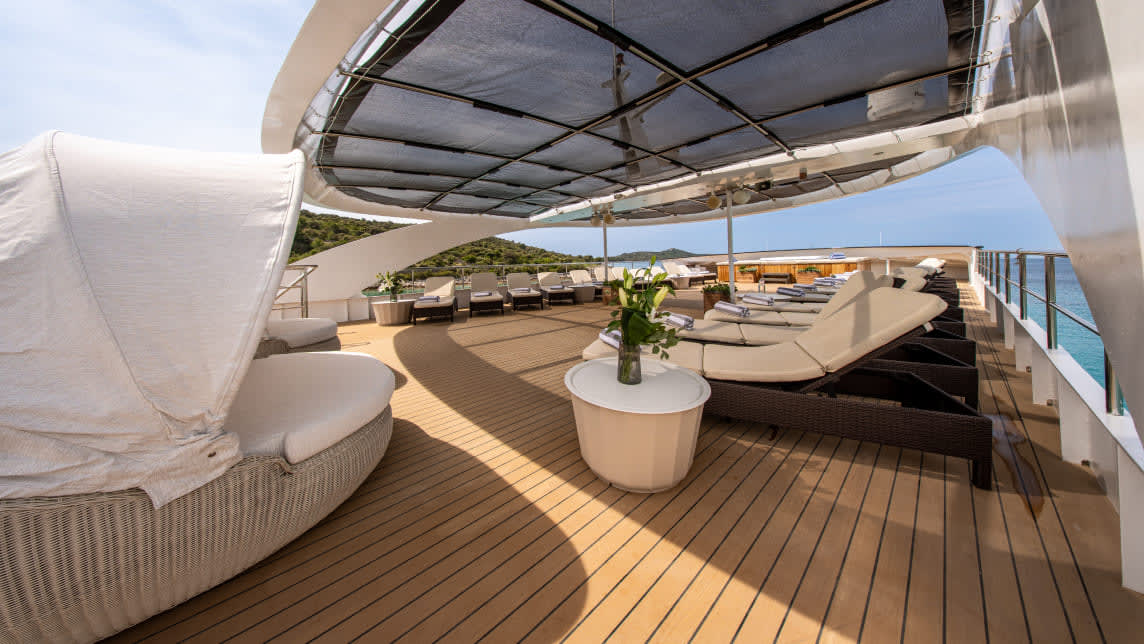 KARIZMA yacht for Charter (20) | Phoenix Yacht Management