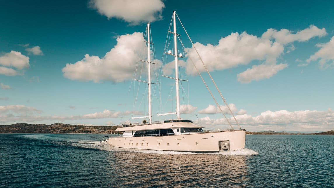 MAXITA yacht for Charter (10) | Phoenix Yacht Management