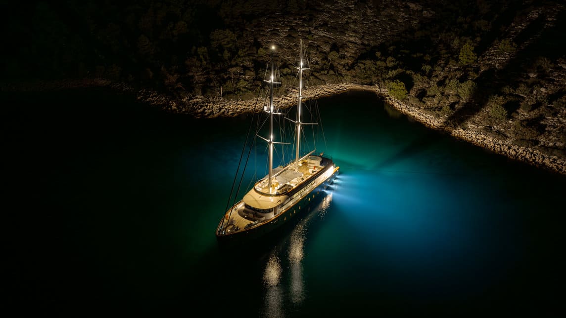 MAXITA yacht for Charter (17) | Phoenix Yacht Management