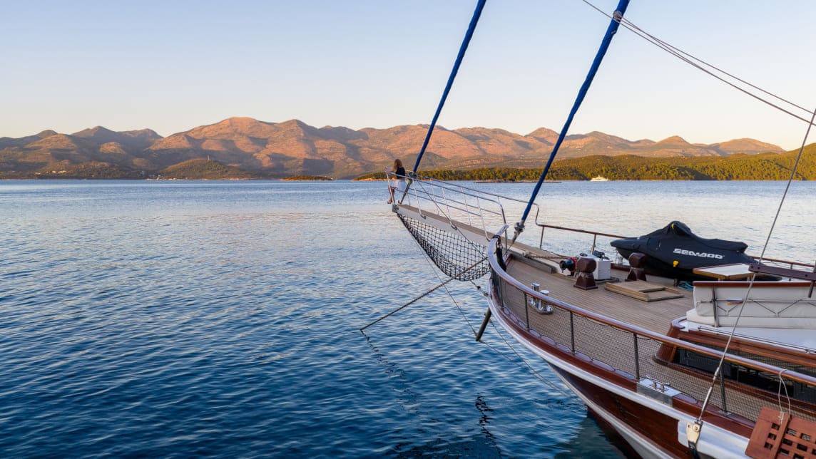 ELEGANZA yacht for Charter (28) | Phoenix Yacht Management
