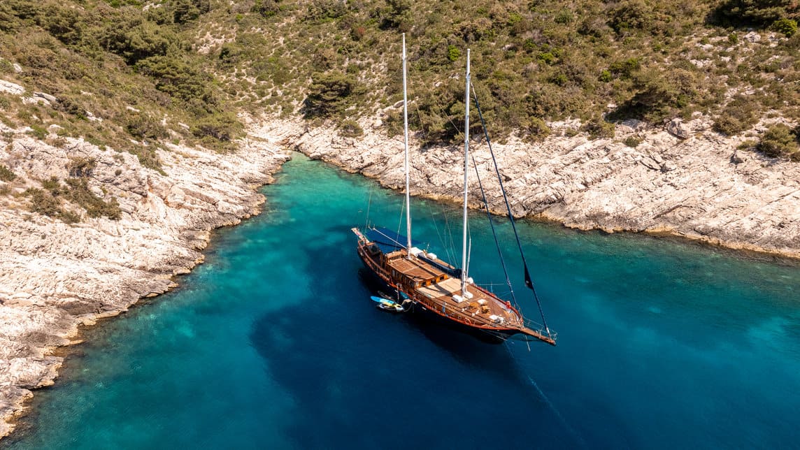 SMART SPIRIT yacht for Charter (27) | Phoenix Yacht Management