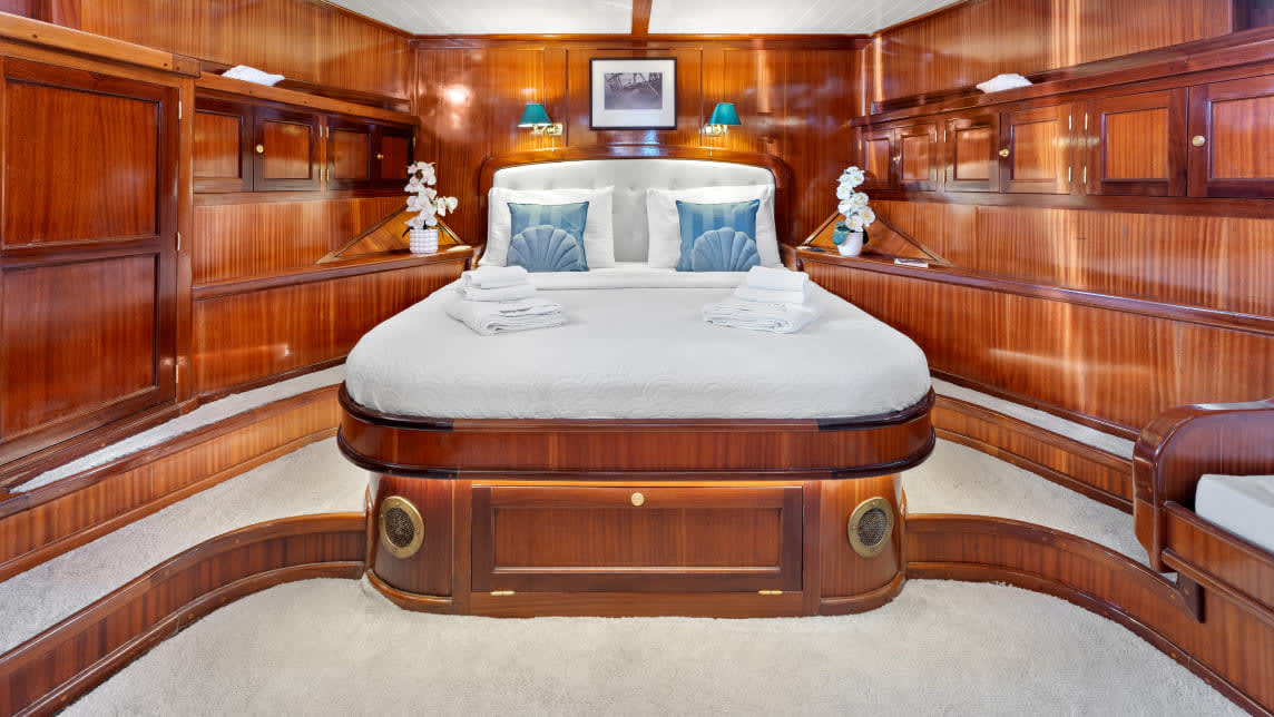 SMART SPIRIT yacht for Charter (8) | Phoenix Yacht Management