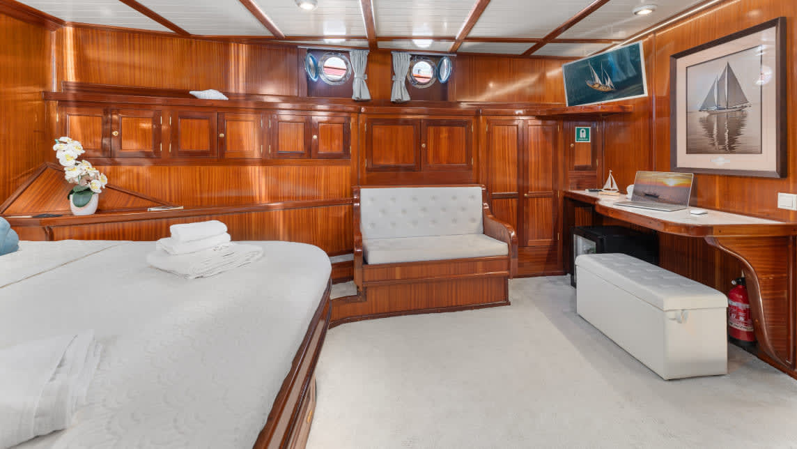 SMART SPIRIT yacht for Charter (9) | Phoenix Yacht Management