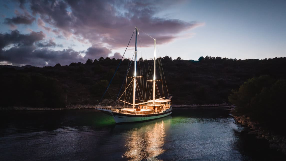 CROATIA yacht for Charter (17) | Phoenix Yacht Management
