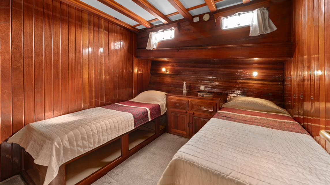 CROATIA yacht for Charter (10) | Phoenix Yacht Management