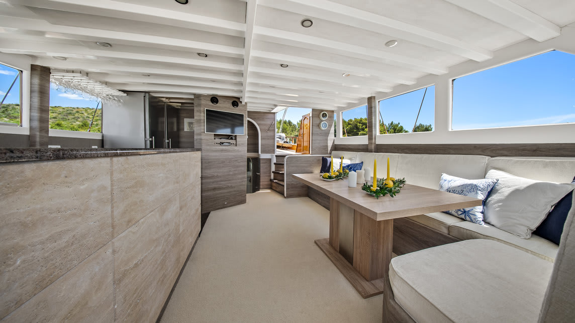 ANDEO yacht for Charter (7) | Phoenix Yacht Management