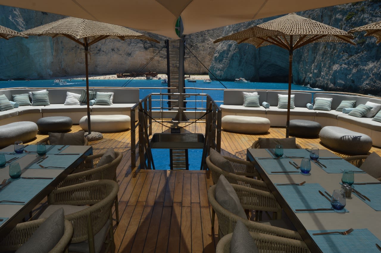 ELYSIUM yacht for Charter (11) | Phoenix Yacht Management