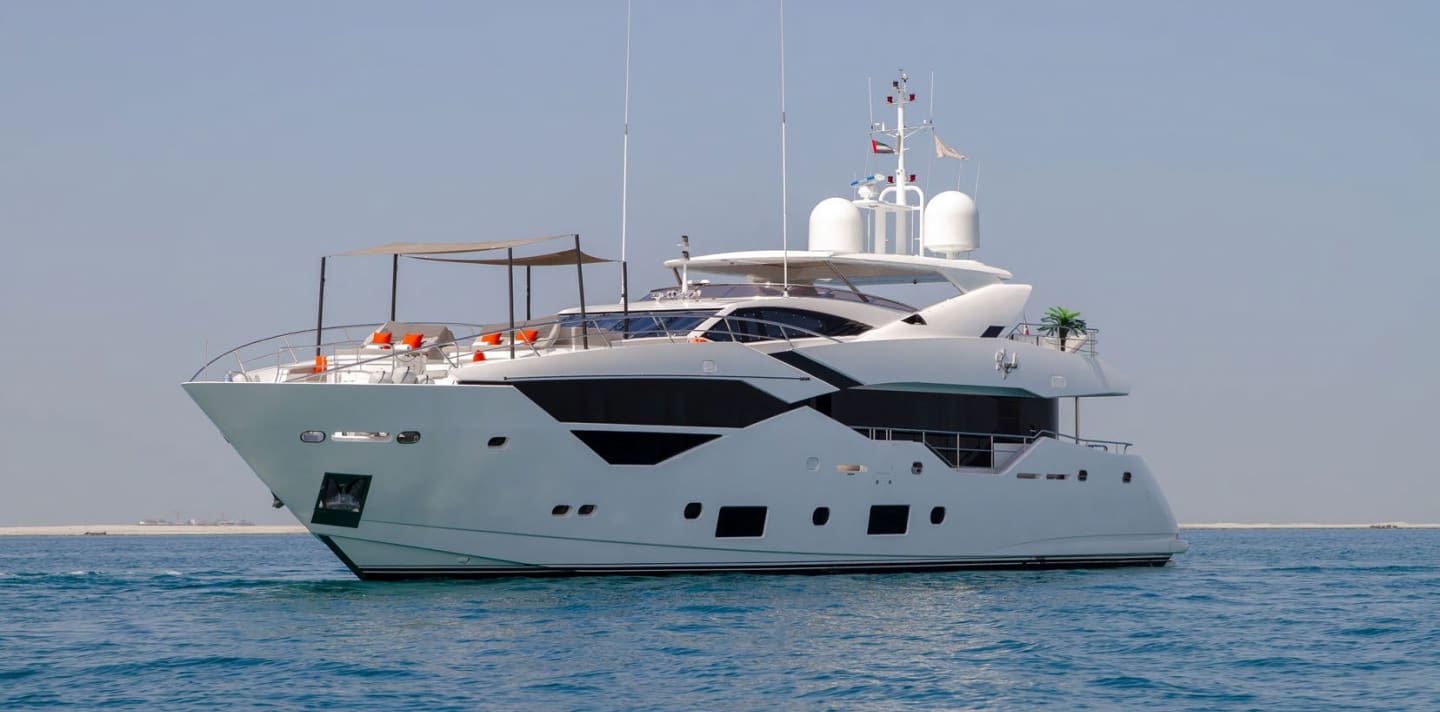 LEGENDE yacht for Charter (2) | Phoenix Yacht Management