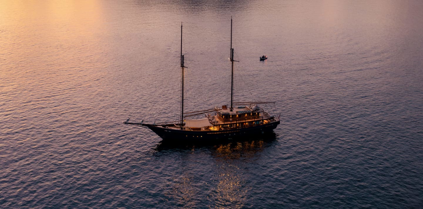 VELA yacht for Charter (2) | Phoenix Yacht Management