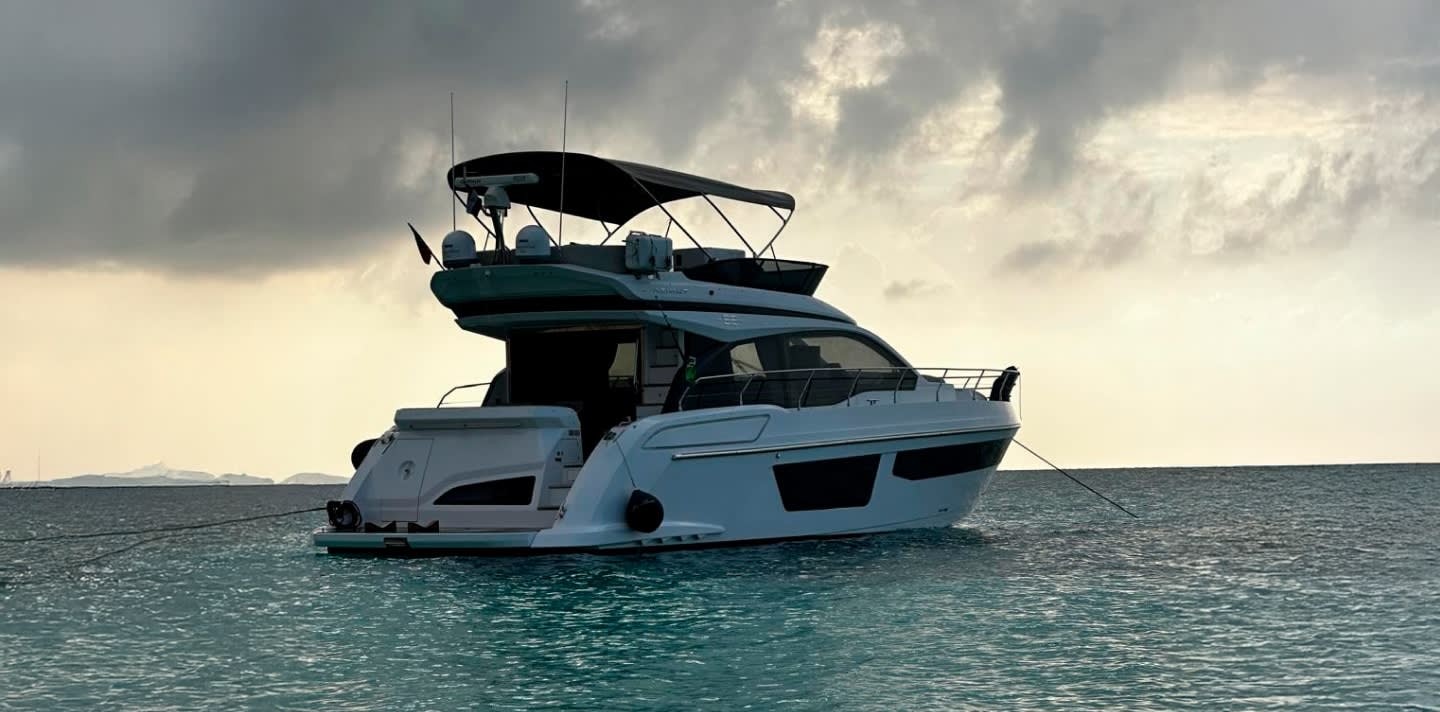 AZIMUT FLY 53 yacht for Sale (2) | Phoenix Yacht Management