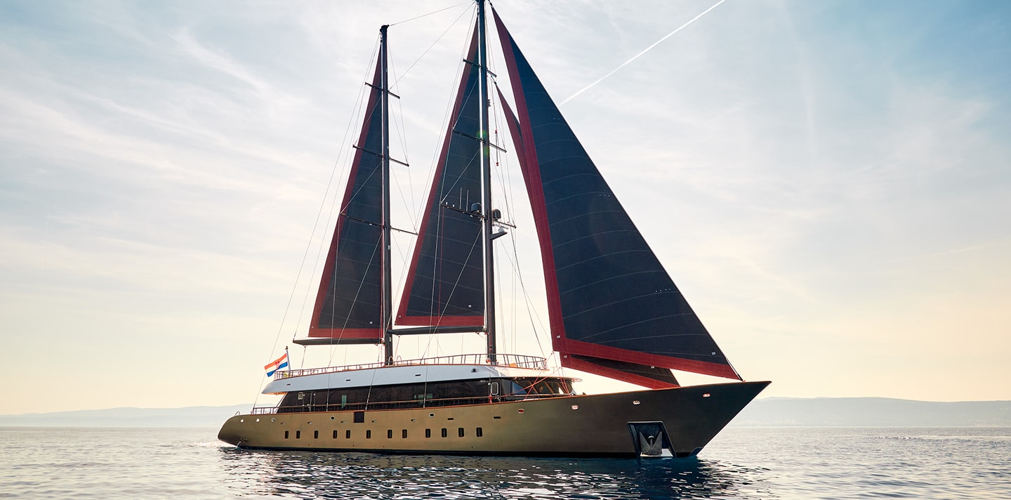 ANETTA yacht for Charter (2) | Phoenix Yacht Management