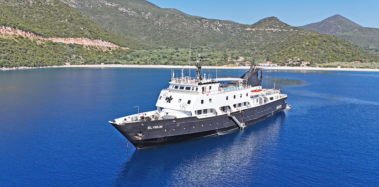 ELYSIUM yacht for Charter (2) | Phoenix Yacht Management
