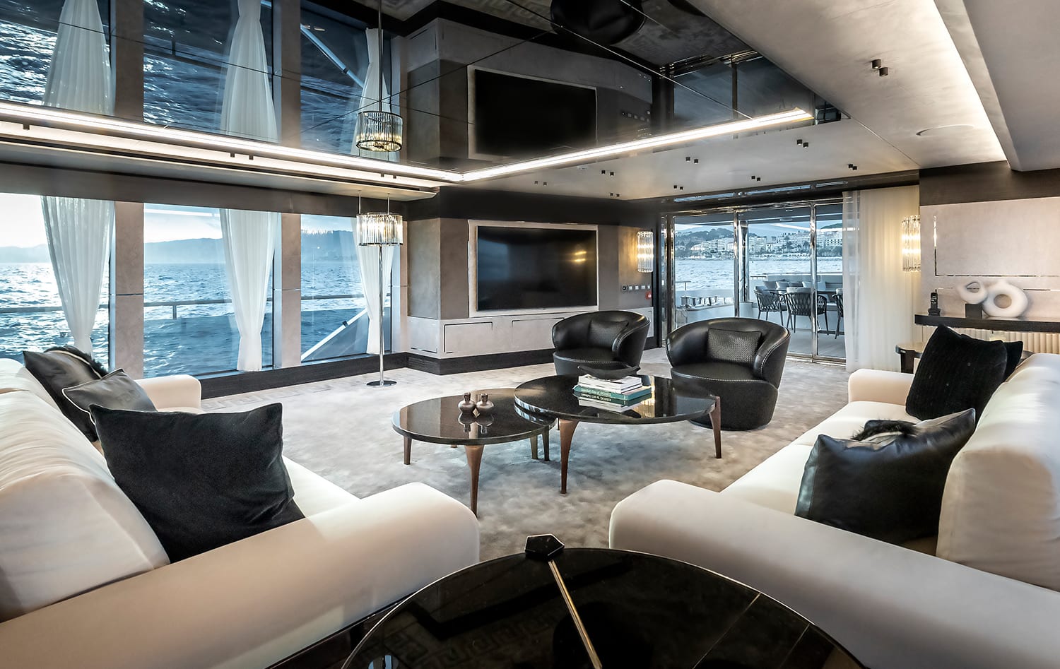 NUMARINE 37XP yacht for Sale (25) | Phoenix Yacht Management