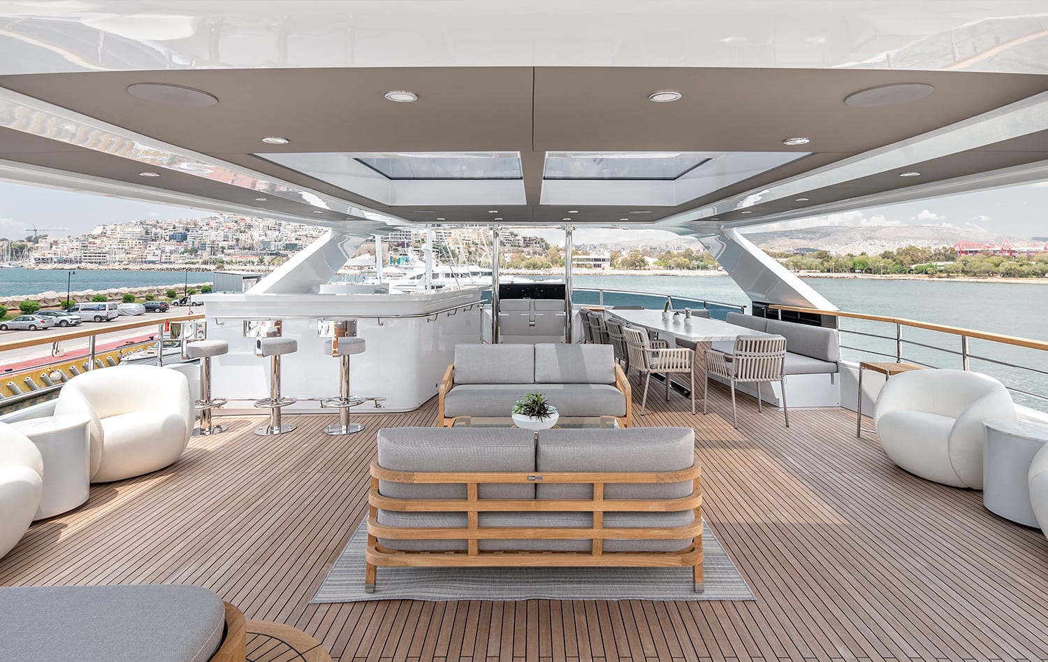 NUMARINE 37XP yacht for Sale (8) | Phoenix Yacht Management