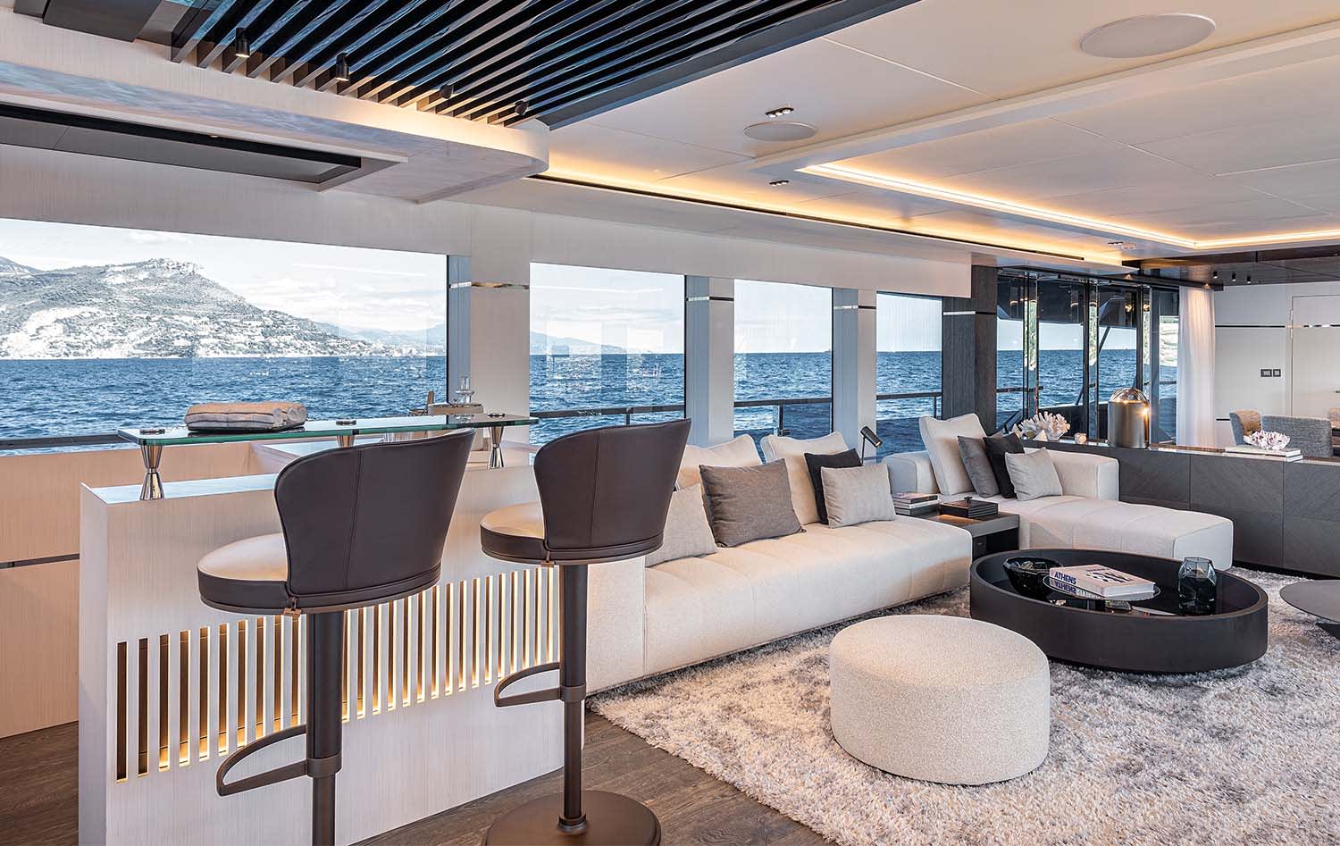 NUMARINE 37XP yacht for Sale (6) | Phoenix Yacht Management